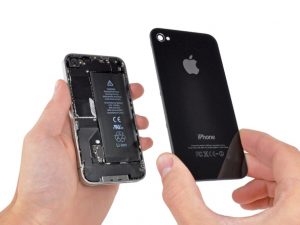 Fakta Mengisi Daya Baterai iPhone Semalaman Tidak Merusak Baterai